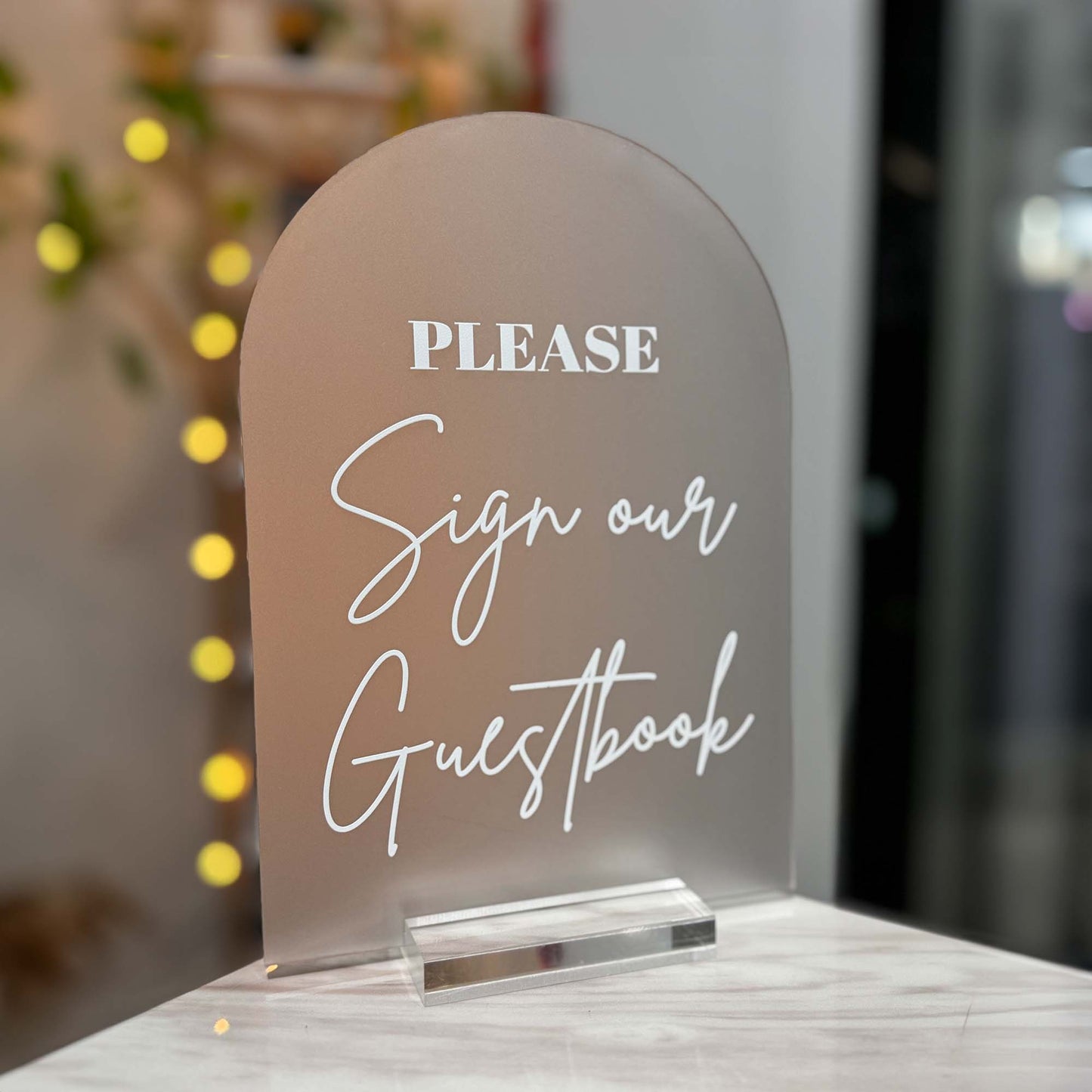 'Please Sign Our Guest Book' sign